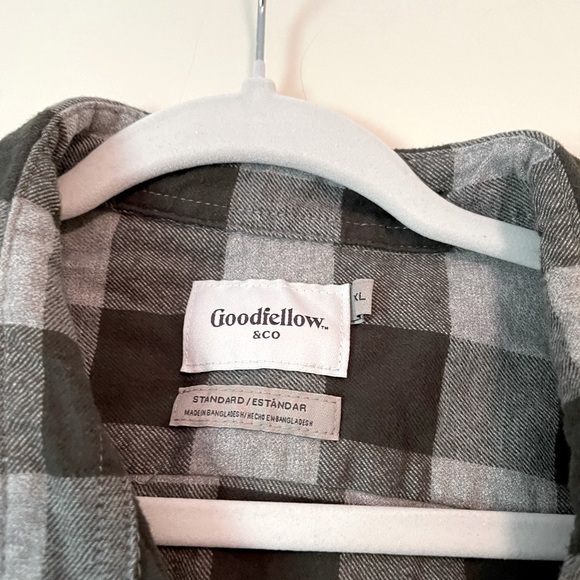 Men’s black & white checkered flannel - Picture 3 of 8